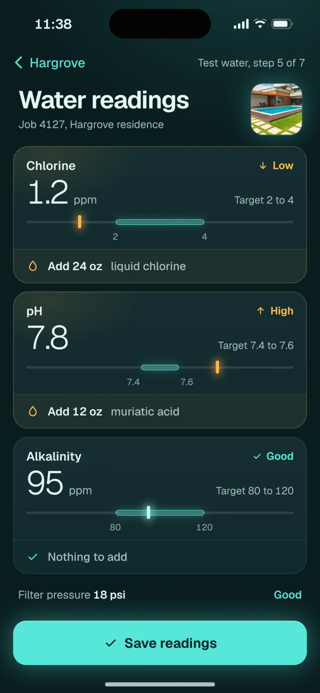 La app de los técnicos de Stillwater, con las mediciones de cloro, pH y alcalinidad del agua y lo que hay que añadir